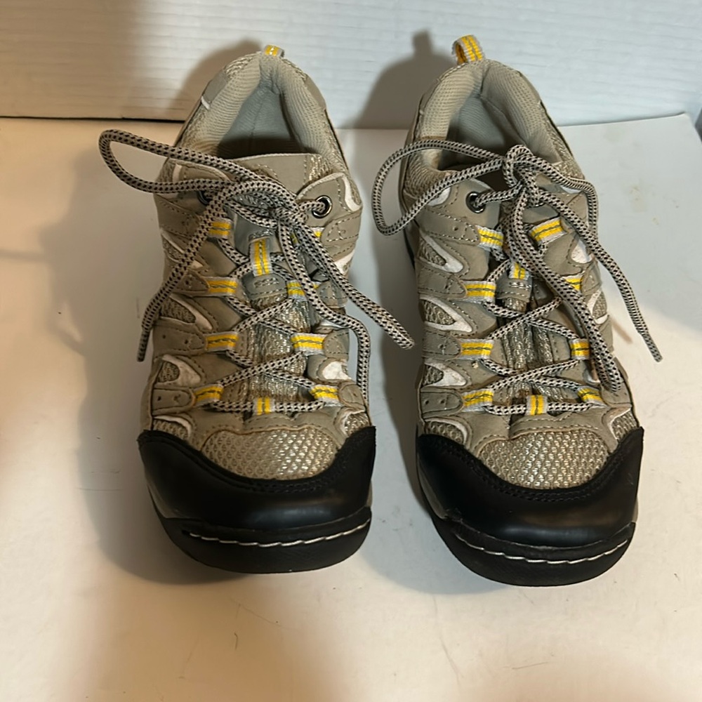 Cliffs White Mountain Sneaker Trail Boots, Size 8M, UNISEX M-6/W-8